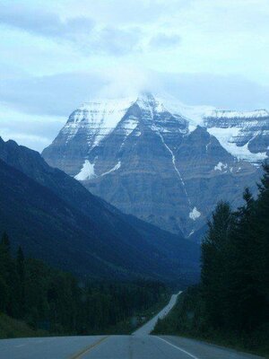 Mount Robson..jpg