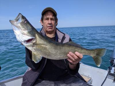 May 15 2021 erie spring walleyes 003.jpg