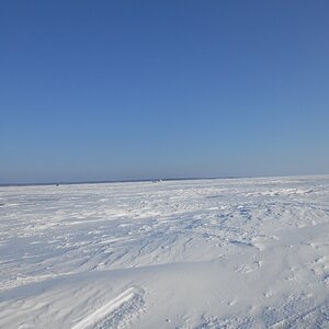 ice fishing feb15 002 (800x600).jpg