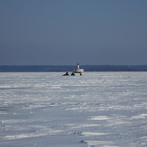 ice fishing feb15 007 (800x600).jpg